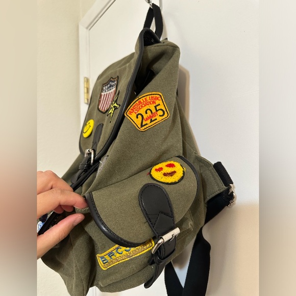 EUC DREAM CONTROL Utility Multi-Pocket Backpack With Patches - Picture 10 of 11